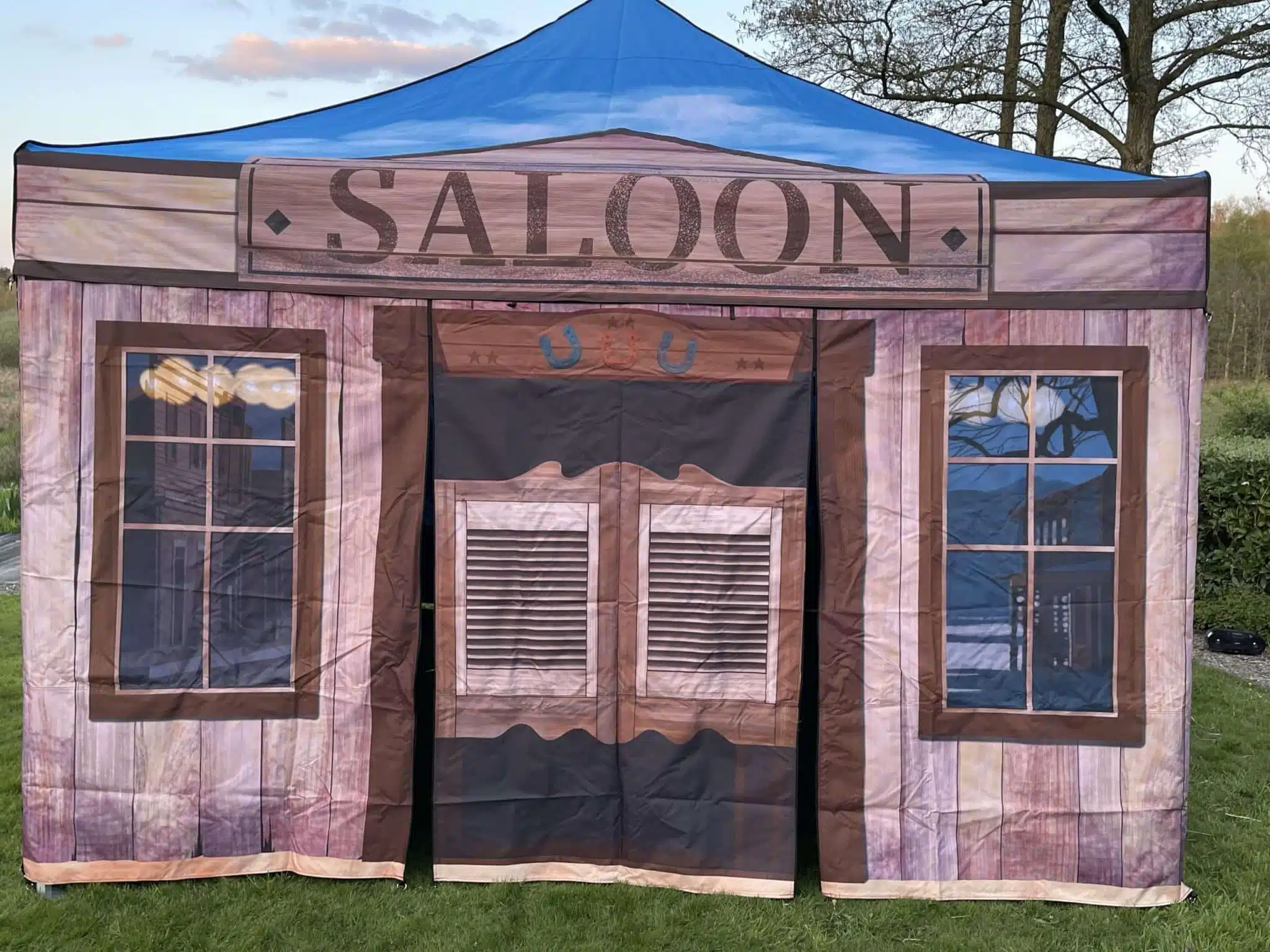 Western Easy Up thematent huren voor een sfeervol western-feest